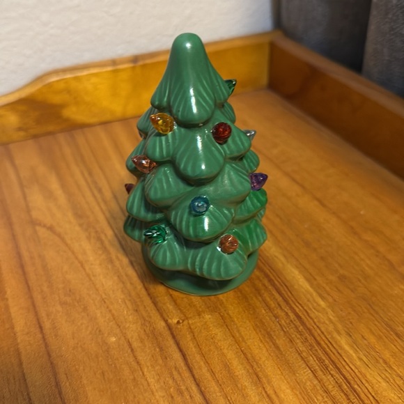 MINI VINTAGE STYLE RETRO CERAMIC LIGHTED GREEN 4" CHRISTMAS TREE - Picture 5 of 8